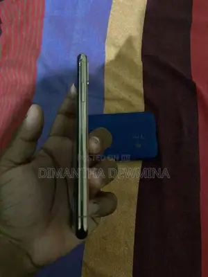 Apple iPhone XS (Used)