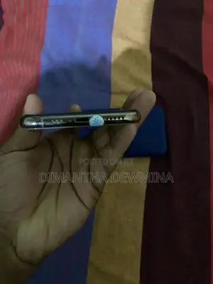 Apple iPhone XS (Used)