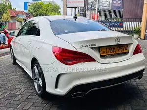 Mercedes Benz CLA 180 AMG Line 2016