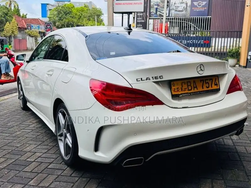 Mercedes Benz CLA 180 AMG Line 2016