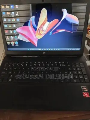 HP AMD ryzen 15.6' 256GB