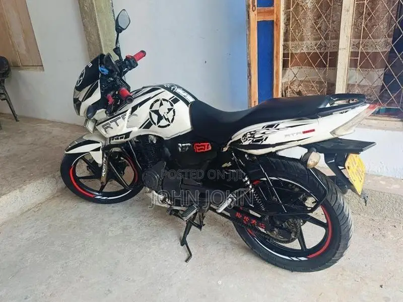 TVS Apache RTR 180 2011