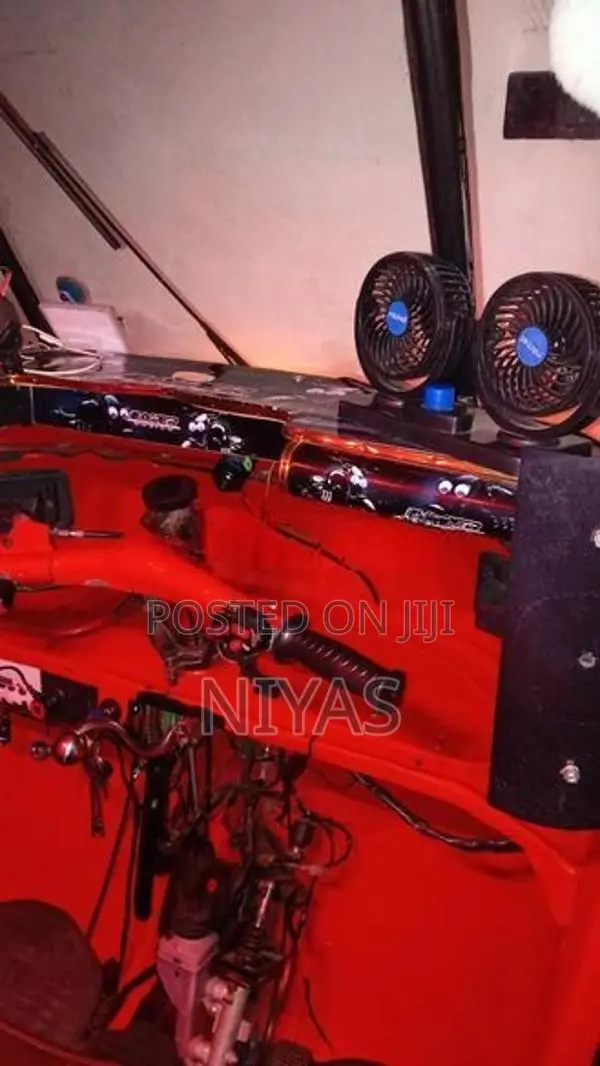 Bajaj RE 1993