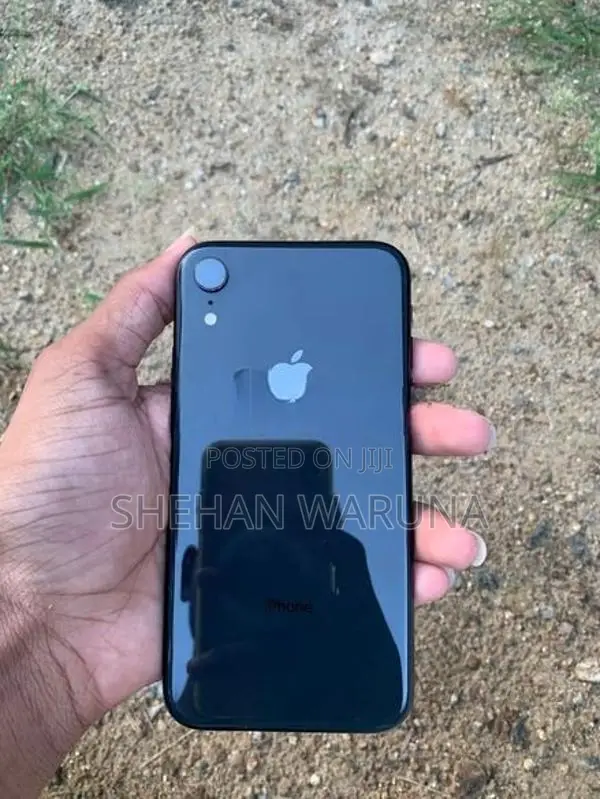 Apple iPhone XR (Used)