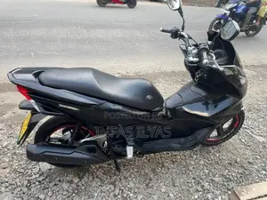 Honda PCX 150 2021