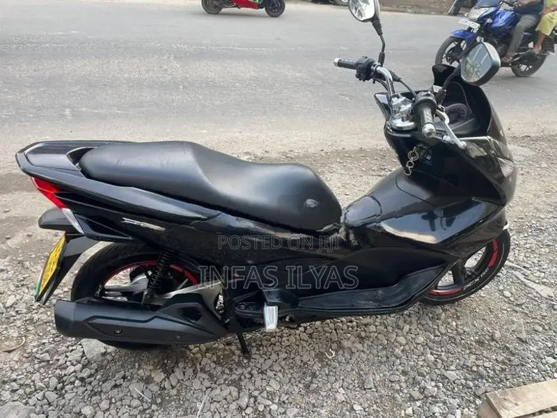 Honda PCX 150 2021