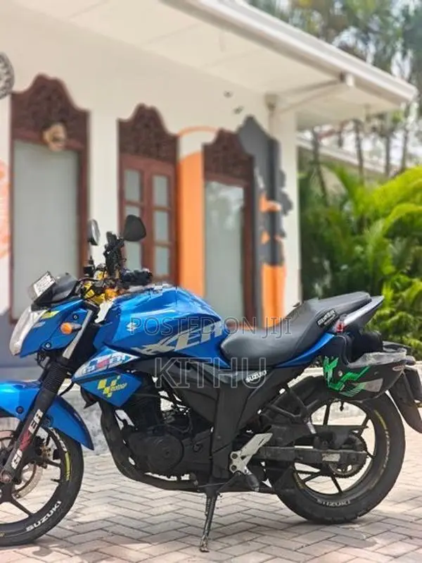 Suzuki Gixxer SF 2015