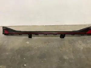 Suzuki Fronx Dicky Garnish Light
