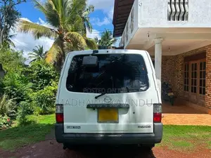 Mazda Bongo Vanette 2005