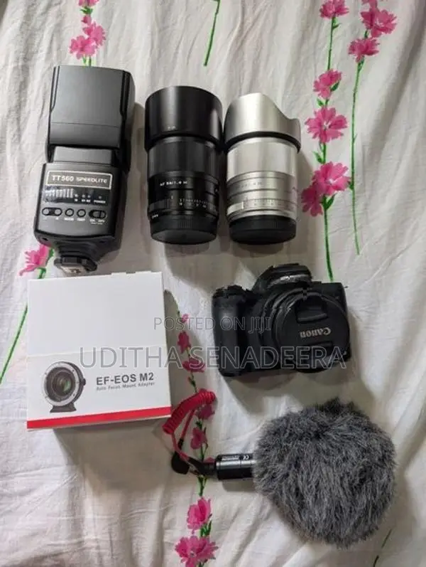 Canon EOS M50 Mark II Bundle with Viltrox 23mm and 56mm f/1.4 Lenses