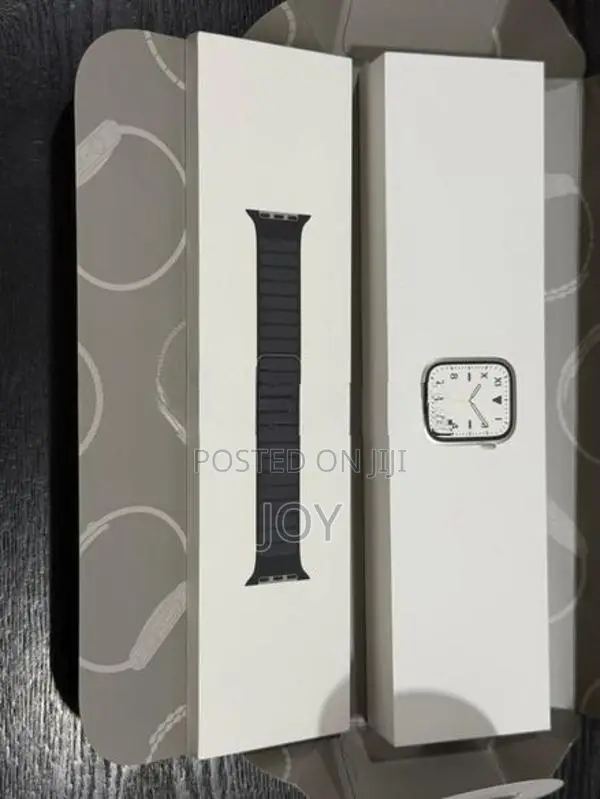 Apple Series 7 Cellular Watch