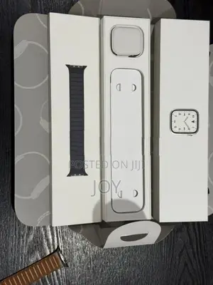Apple Series 7 Cellular Watch