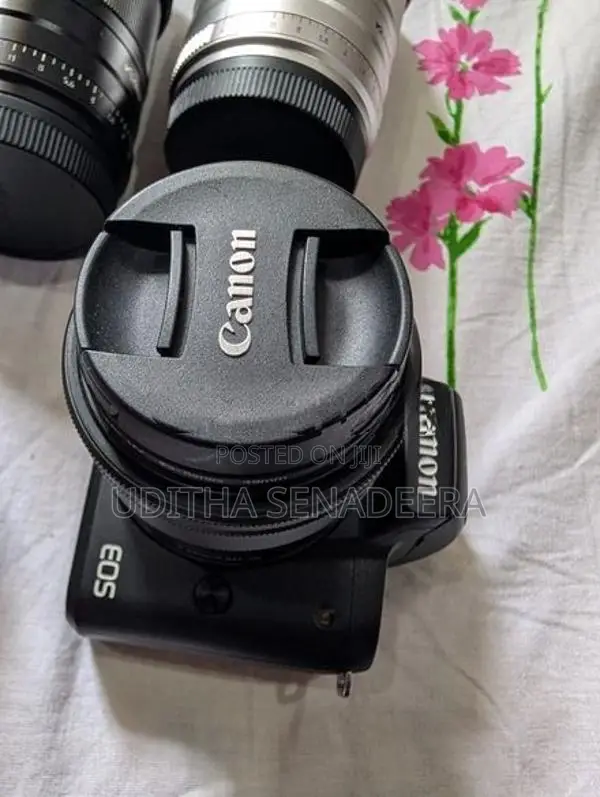 Canon EOS M50 Mark II Bundle with Viltrox 23mm and 56mm f/1.4 Lenses