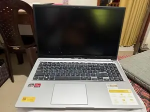 Asus MD Ryzen 7 7730U Vivobook