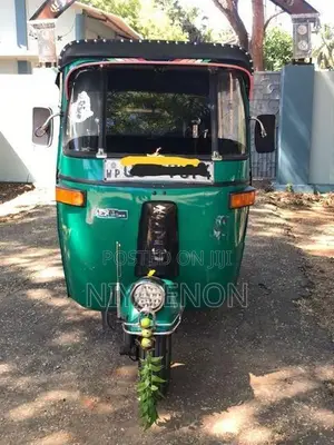 Bajaj RE 2005