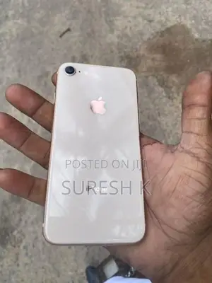 Apple iPhone 8 (Used)