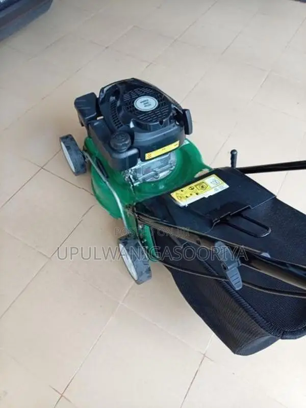Grass lawn mover