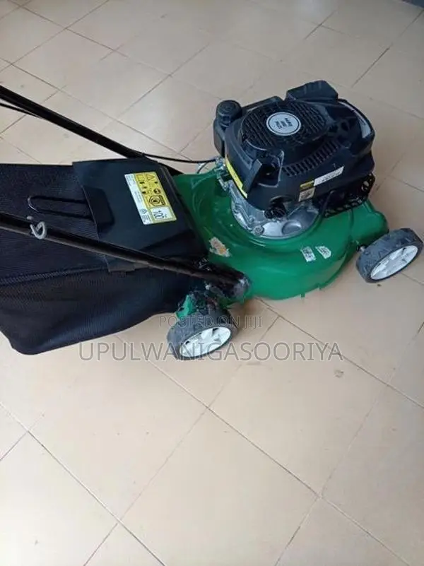 Grass lawn mover