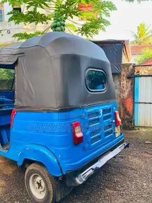 Bajaj RE 2005
