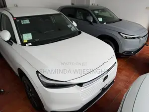Honda Vezel Z premium 2025