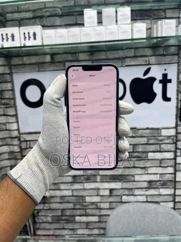 Apple iPhone 13 128GB (Used)