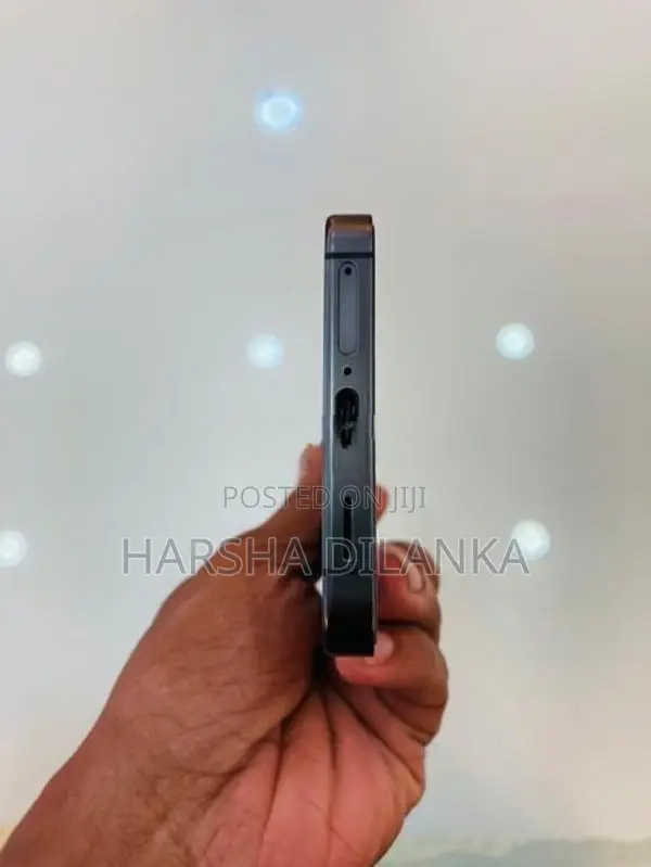 Samsung Galaxy S24 (Used)