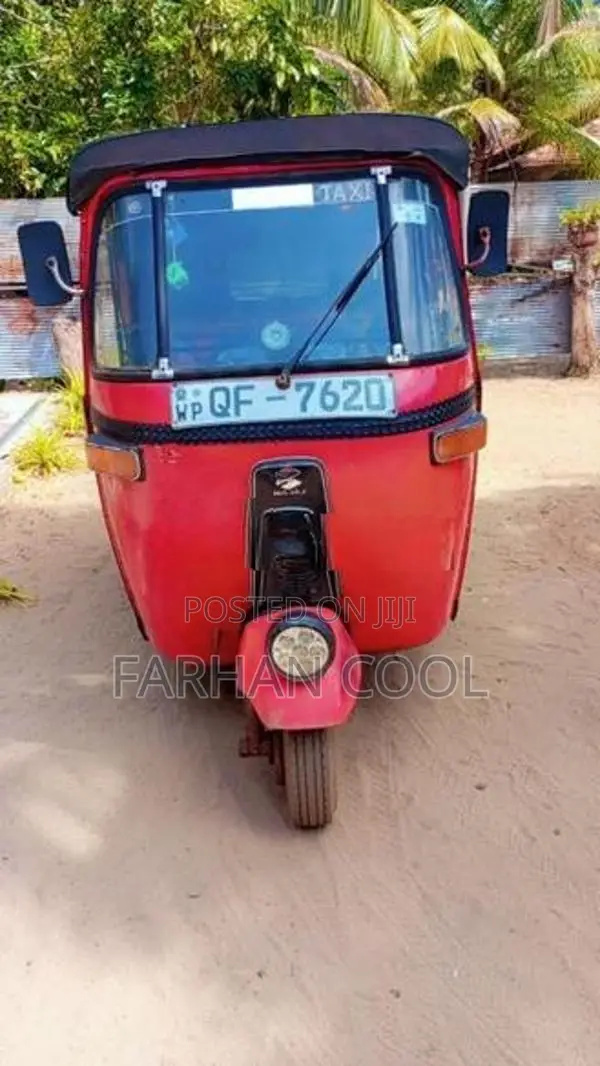 Bajaj RE 2006