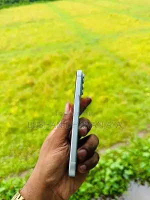 Apple iPhone 15 (Used)