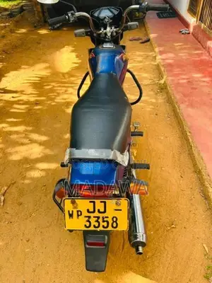 Bajaj Byk 100 2004