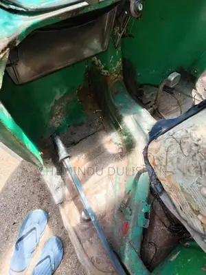 Bajaj RE 1998