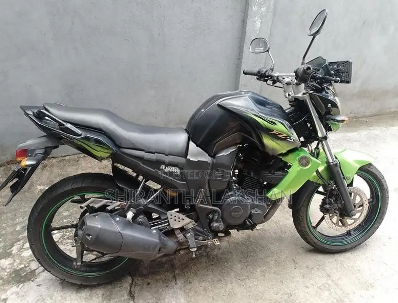 Yamaha FZ S 2012