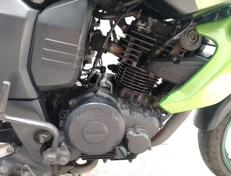 Yamaha FZ S 2012