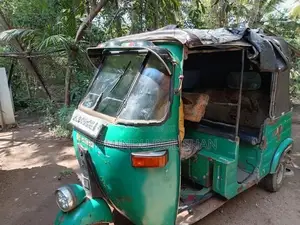 Bajaj RE 1998