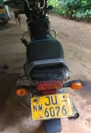 Bajaj CT100 2005