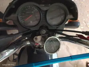 Bajaj CT100 2005