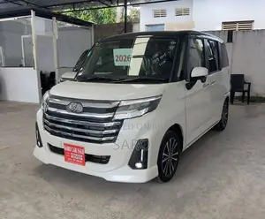 Toyota Roomy Custom GT 4way Cam 2026