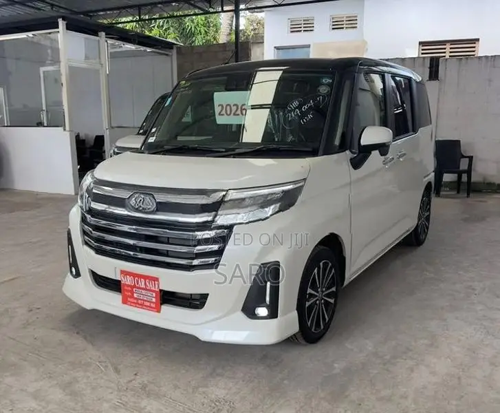 Toyota Roomy Custom GT 4way Cam 2026