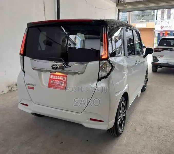 Toyota Roomy Custom GT 4way Cam 2026