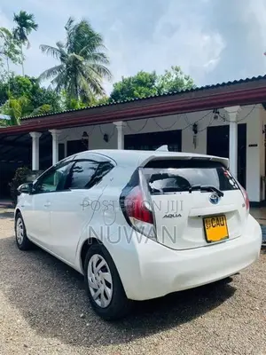 Toyota Aqua S 2015