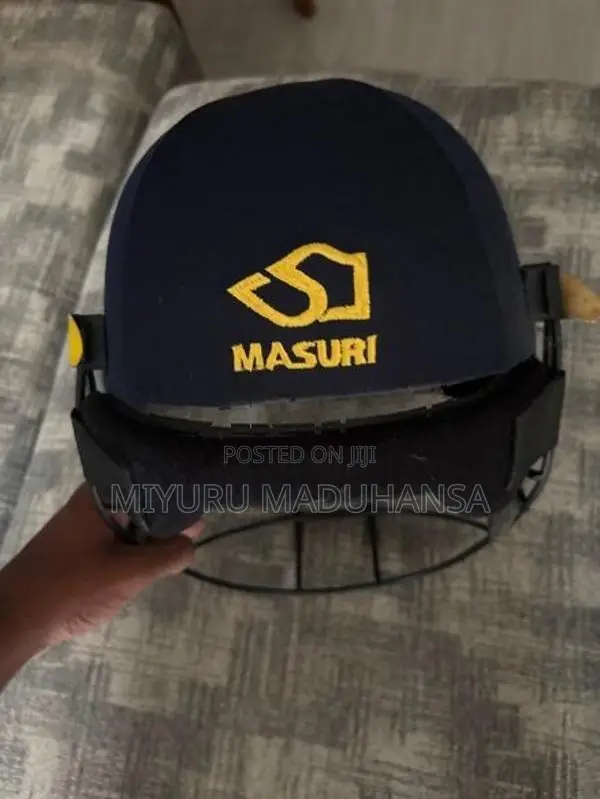 mazuri helmet
