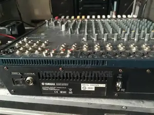 yamaha MG166cx mixer