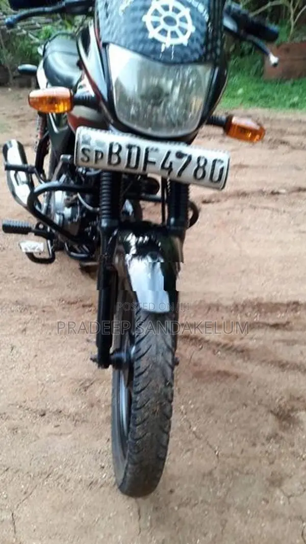 Bajaj CT100 2016