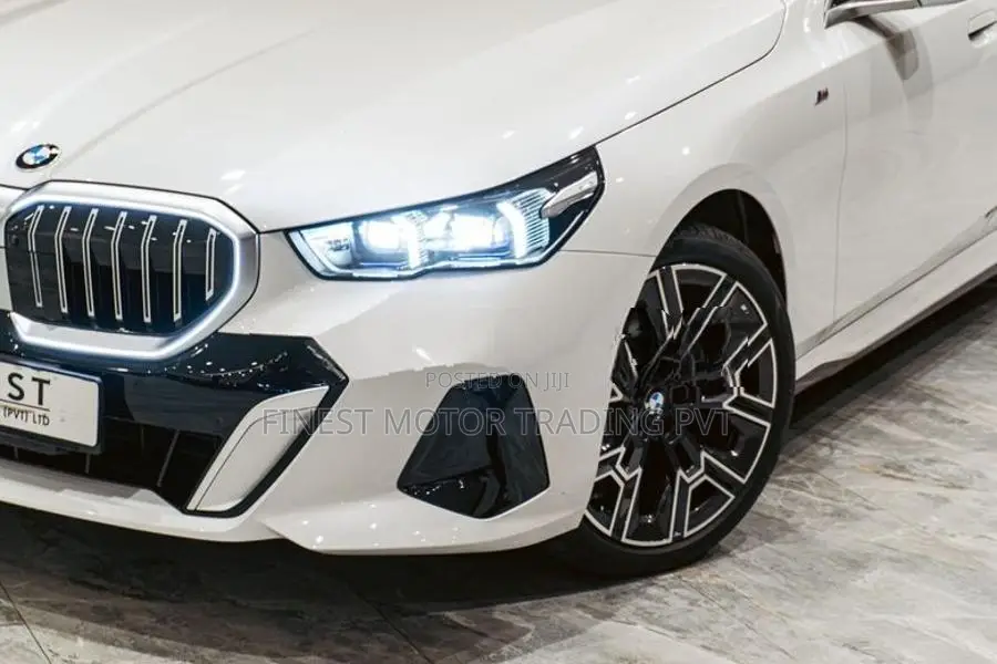 BMW 525i 525Li LONG WHEEL 2025