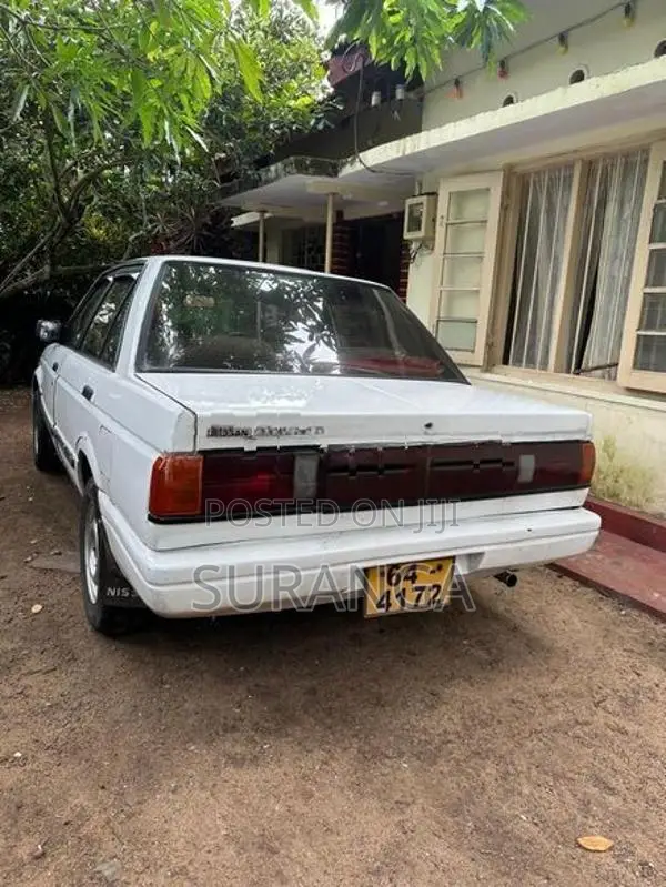 Nissan Sunny SB12 1993