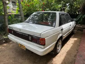 Nissan Sunny SB12 1993