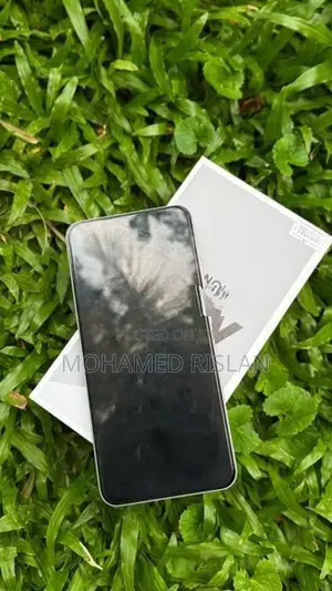 Honor Win RT (Used)