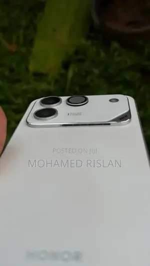 Honor Win RT (Used)