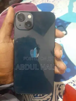 Apple iPhone 13 (Used)