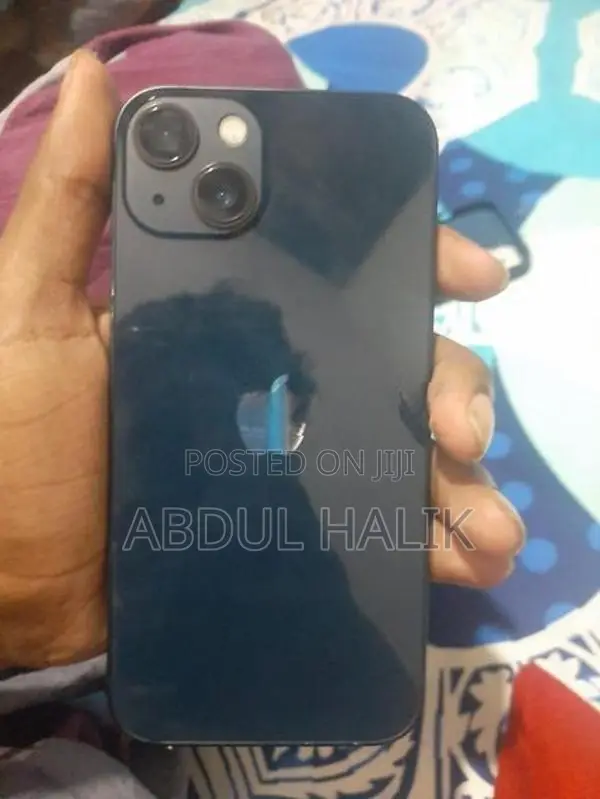 Apple iPhone 13 (Used)