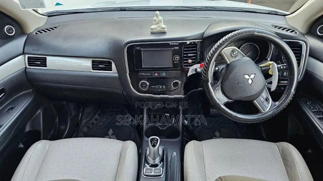 Mitsubishi Outlander 2015